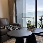Lumiere Riverside - Raymond Holm - Luxurious 5-Star Apartment