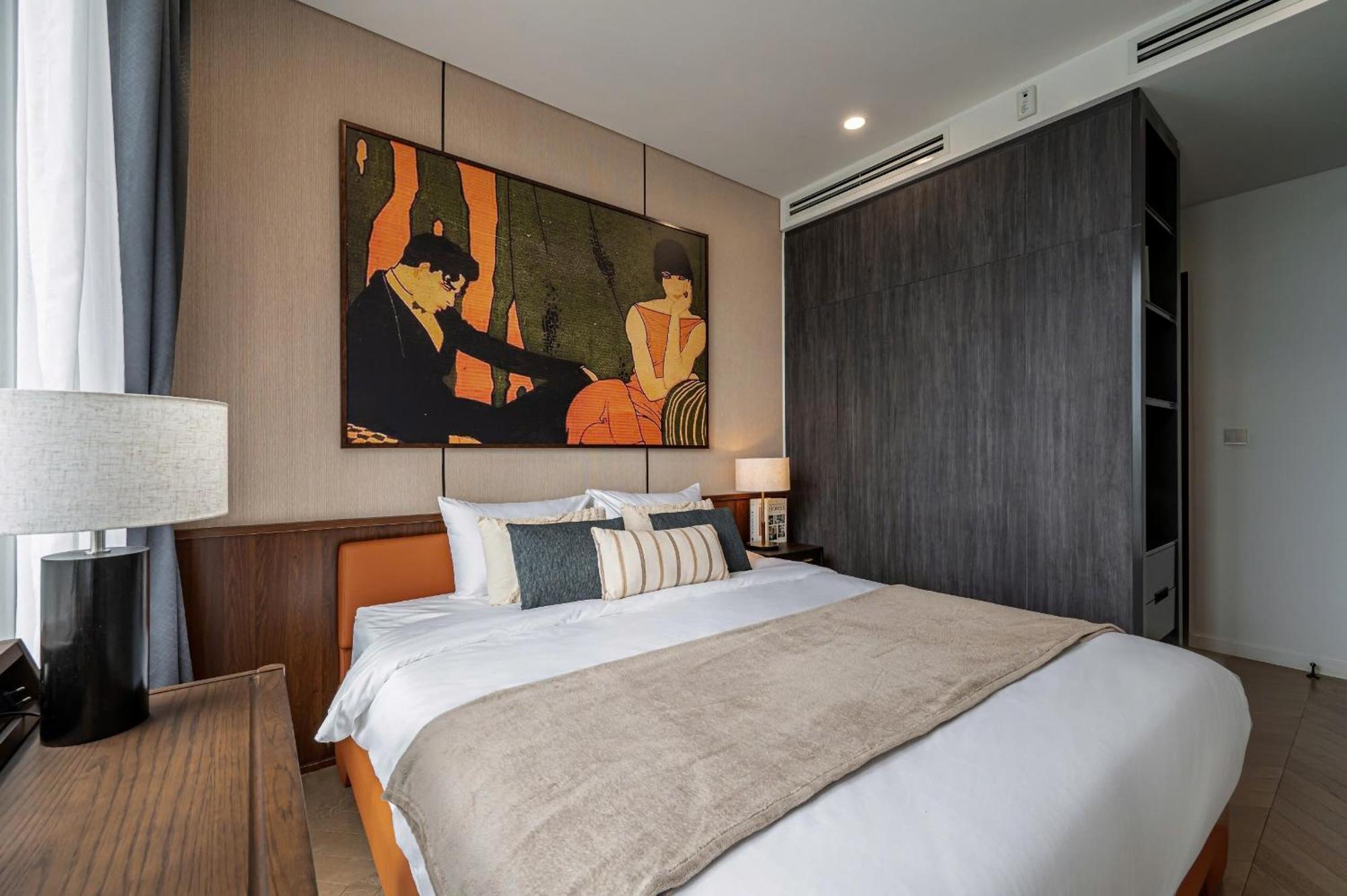 Lumiere Riverside - Raymond Holm - Luxurious 5-star * Ho Chi Minh City